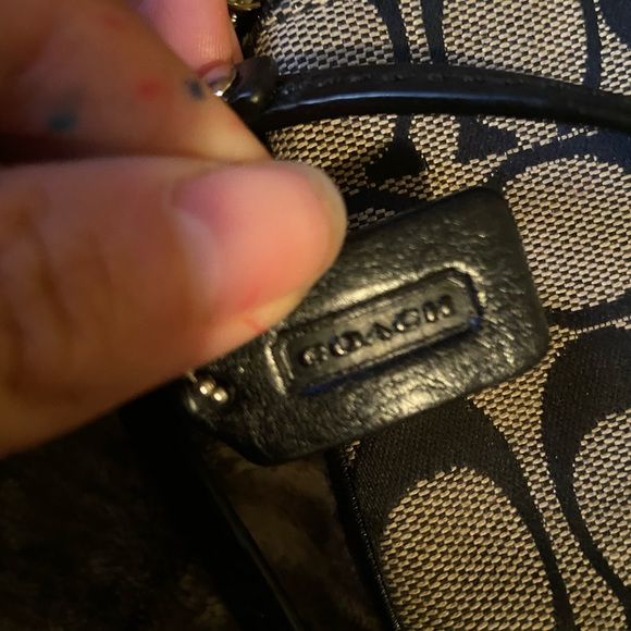 Coach clutch - Picture 3 of 3